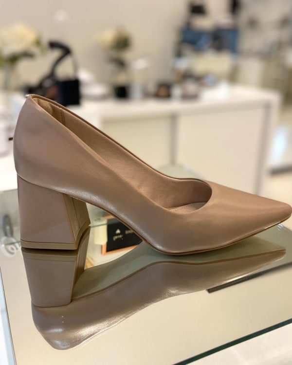 Scarpin Couro Nude Salto Bloco