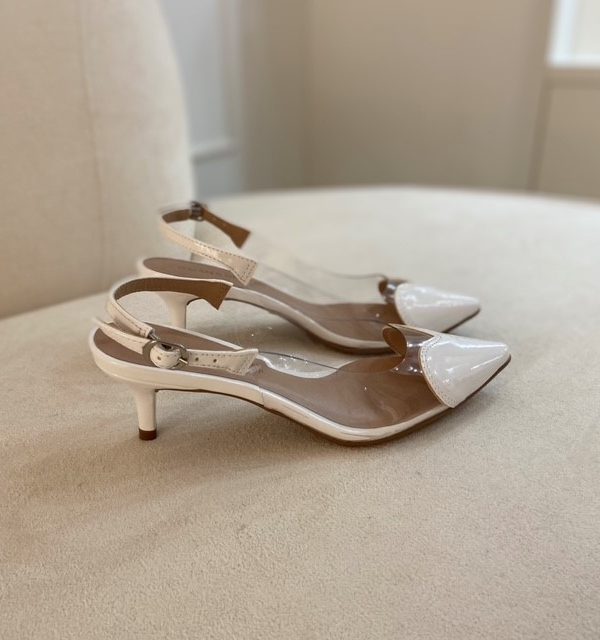 Scarpin Transparência Detalhe Verniz Branco