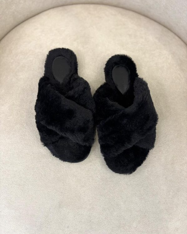 Pantufa em X Preta
